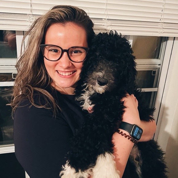 Meet your Posher, Mikenzie - Picture 2 of 3